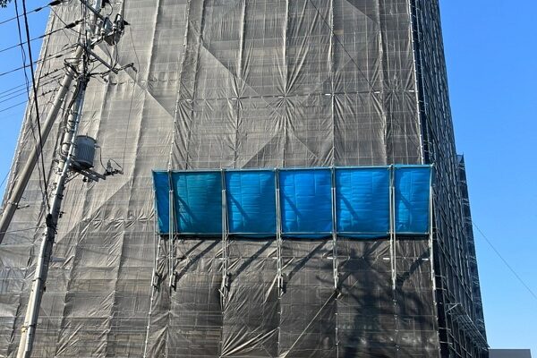 神奈川県相模原市　マンション　外壁塗装　足場組み立て (1)