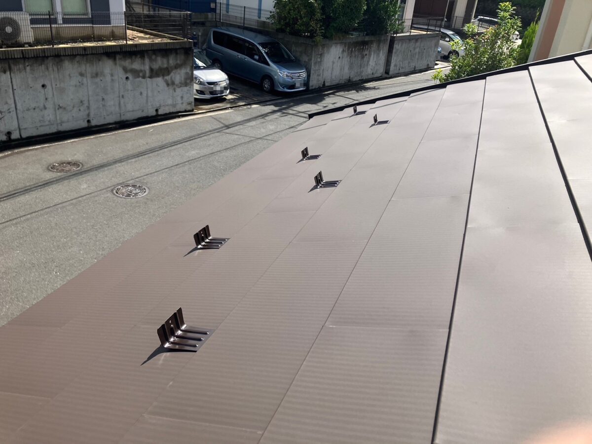 神奈川県厚木市　屋根カバー工事　ガルバリウム鋼板のメリット・デメリット