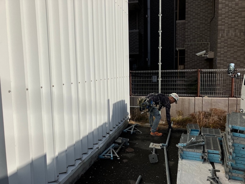 神奈川県厚木市　外壁塗装工事　足場の設置スペースと作業時間について