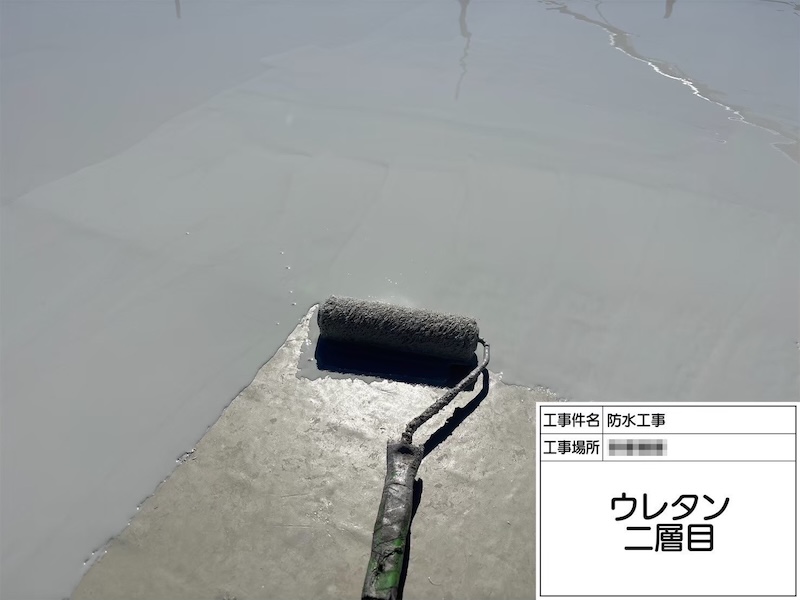 屋上防水工事 ウレタン防水の塗装作業をレポート！｜神奈川県海老名市