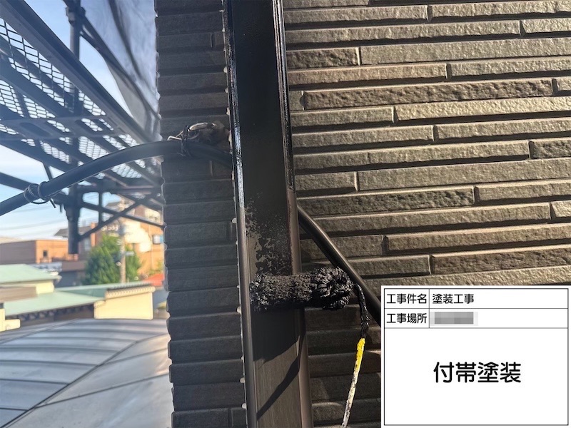 神奈川県厚木市｜縦樋と軒樋を塗装しました！色褪せた雨樋は塗装できれいに！