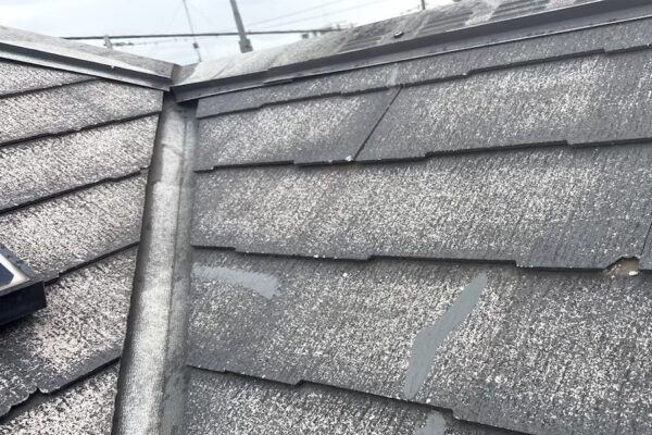 屋根塗装を行う上で外せない下地処理の重要性について解説！