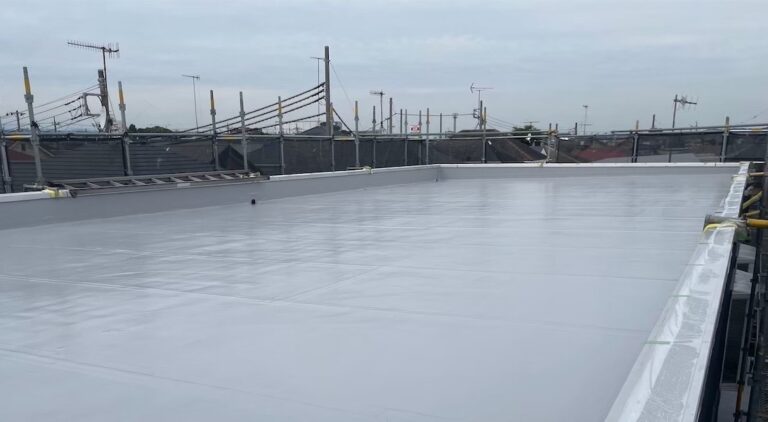 屋上・陸屋根の防水工事とは？防水工事の種類と特徴について