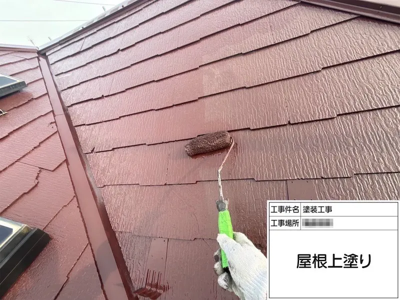 屋根塗装の「縁切り」は雨漏り防止の要!タスペーサーの必要性とプロが教える注意点