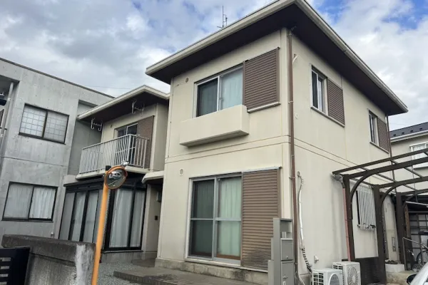 神奈川県伊勢原市 A様邸 外壁塗装工事「古く見えていたのが、見違えるほどきれいになって満足しています。」