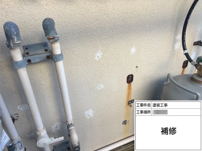 窓まわり・取り合い部のコーキング打ちと外壁・軒先の補修|神奈川県伊勢原市